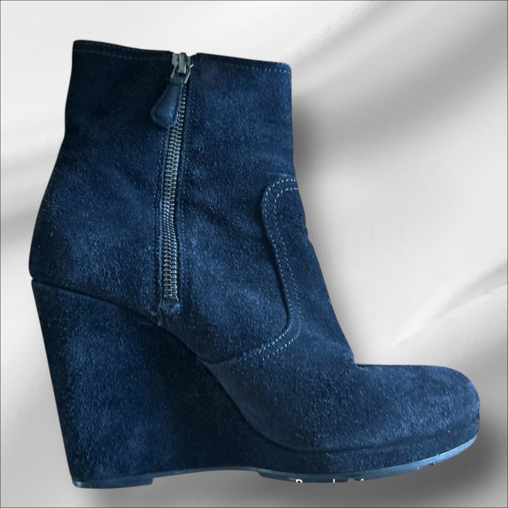 🖤 Prada Black Suede Wedge Ankle Boots - Size 37.5 (EU)✨ - Picture 6 of 11